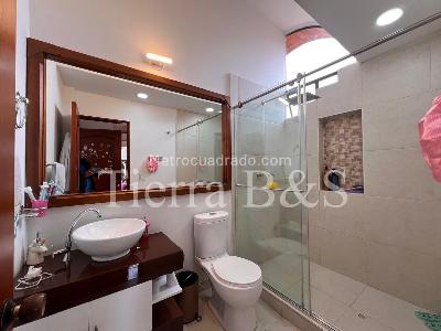 Casa de 4 alcobas en venta en San Jose De Bavaria, Bogotá, 800 m² · foto 16 de 20