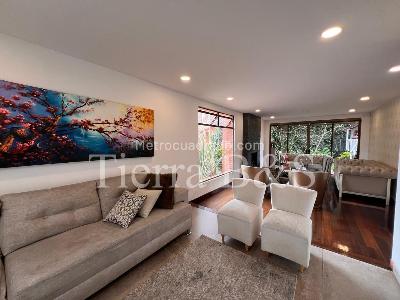 Casa de 4 alcobas en venta en San Jose De Bavaria, Bogotá, 800 m² · foto 3 de 20
