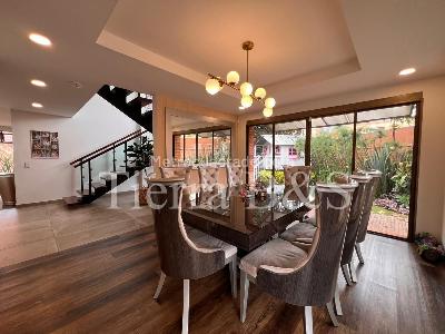 Casa de 4 alcobas en venta en San Jose De Bavaria, Bogotá, 800 m² · foto 4 de 20