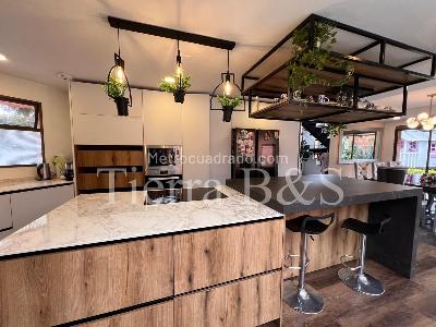 Casa de 4 alcobas en venta en San Jose De Bavaria, Bogotá, 800 m² · foto 5 de 20