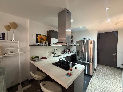 Apartamento en venta en Santa Barbara Occidental, Bogotá · foto 7 de 11