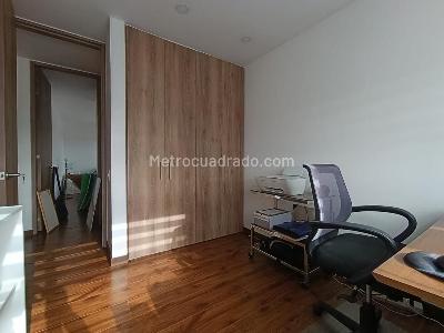Apartamento de 3 alcobas en venta en Mazuren Colina, Bogotá, 73 m² · foto 11 de 19