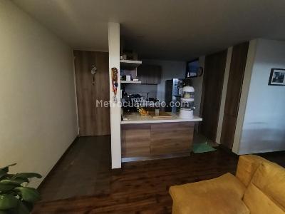 Apartamento de 3 alcobas en venta en Mazuren Colina, Bogotá, 73 m² · foto 3 de 19