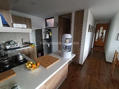 Apartamento de 3 alcobas en venta en Mazuren Colina, Bogotá, 73 m² · foto 5 de 19