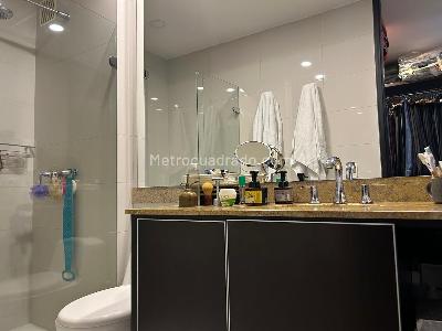 Apartamento de 3 alcobas en venta en San Patricio, Bogotá, 130 m² · foto 19 de 20