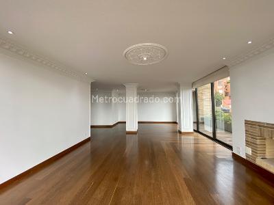 Apartamento de 4 alcobas en venta en Refugio Rosales, Bogotá, 436 m² · foto 5 de 20