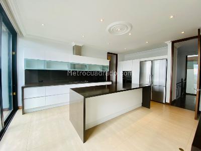 Apartamento de 4 alcobas en venta en Refugio Rosales, Bogotá, 436 m² · foto 10 de 20