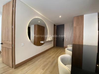 Apartamento de 2 alcobas en venta en San Patricio Santa Barbara, Bogotá, 97 m² · foto 10 de 20