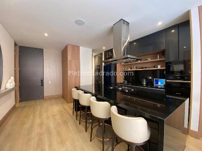 Apartamento de 2 alcobas en venta en San Patricio Santa Barbara, Bogotá, 97 m² · foto 16 de 20