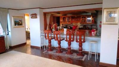 Apartamento de 4 alcobas en venta en Prados Del Country Usaquen, Bogotá, 380 m² · foto 6 de 20