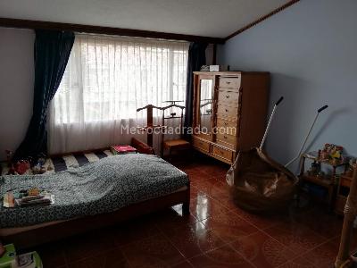 Casa de 4 alcobas en venta en Los Andes Barrios Unidos, Bogotá, 209 m² · foto 10 de 20