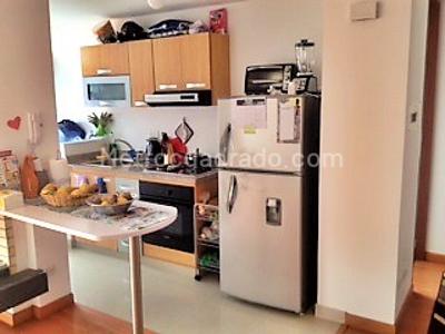 Apartamento en arriendo en Las Villas, Bogotá · foto 2 de 16
