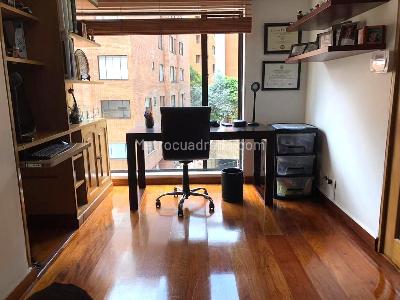 Apartamento en venta en Los Rosales, Bogotá · foto 9 de 18