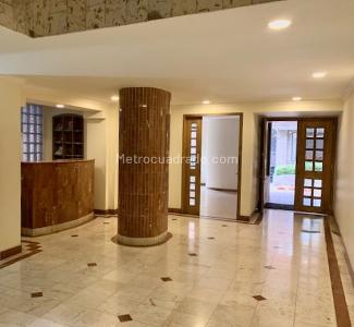 Apartamento en venta en Los Rosales, Bogotá · foto 17 de 18