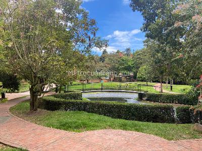 Apartamento en venta en Gratamira, Bogotá · foto 2 de 20
