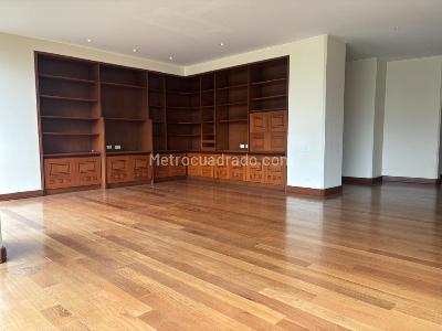 Apartamento de 4 alcobas en venta en Santa Barbara Alta, Bogotá, 322 m² · foto 9 de 20
