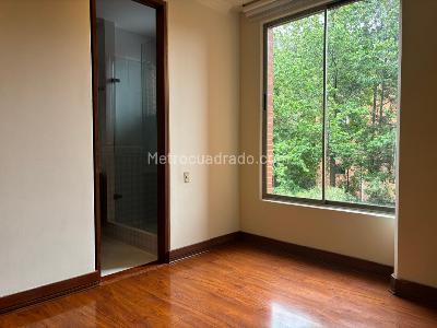 Apartamento de 4 alcobas en venta en Santa Barbara Alta, Bogotá, 322 m² · foto 14 de 20