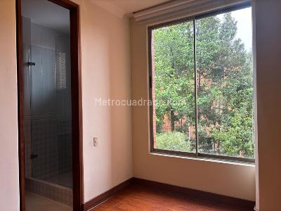 Apartamento de 4 alcobas en venta en Santa Barbara Alta, Bogotá, 322 m² · foto 15 de 20