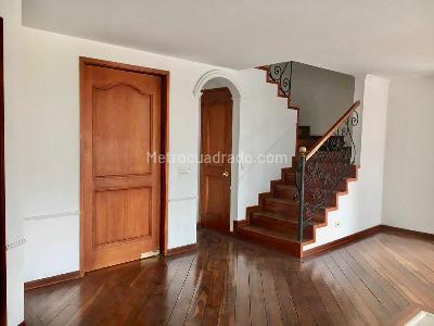 Apartamento de 2 alcobas en venta en Chiconavarra, Bogotá, 104 m² · foto 2 de 14