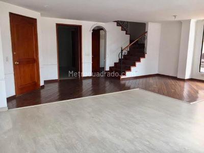 Apartamento de 2 alcobas en venta en Chiconavarra, Bogotá, 104 m² · foto 3 de 14