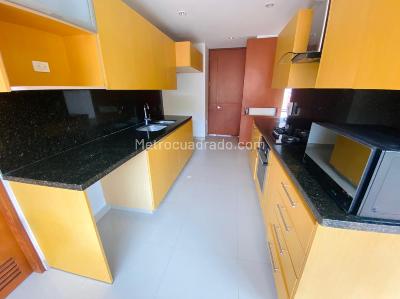 Apartamento de 3 alcobas en arriendo en Colinas De Suba, Bogotá, 224 m² · foto 11 de 20