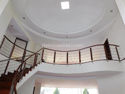 Casa de 5 alcobas en venta en San Simon, Bogotá, 800 m² · foto 5 de 20