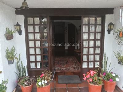 Casa de 5 alcobas en venta en Niza Norte, Bogotá, 309 m² · foto 6 de 20
