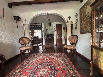 Casa de 5 alcobas en venta en Niza Norte, Bogotá, 309 m² · foto 8 de 20