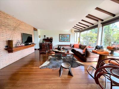 Apartamento de 3 alcobas en venta en Lindaraja, Bogotá, 325 m² · foto 2 de 20