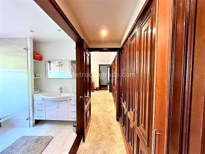 Apartamento de 3 alcobas en venta en Lindaraja, Bogotá, 325 m² · foto 13 de 20
