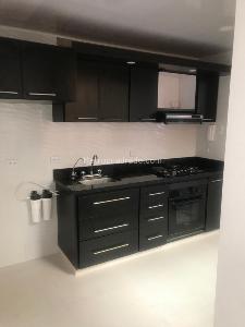 Apartamento en venta en Niza, Bogotá · foto 7 de 13