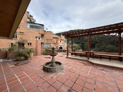 Apartamento de 5 alcobas en venta en Cedro Golf, Bogotá, 220 m² · foto 2 de 20