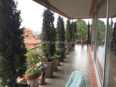 Apartamento de 4 alcobas en venta en Los Rosales, Bogotá, 469 m² · foto 2 de 11