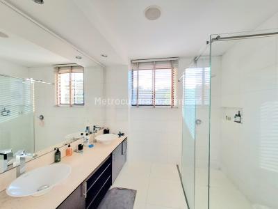 Apartamento de 3 alcobas en venta en Gratamira, Bogotá, 255 m² · foto 13 de 20