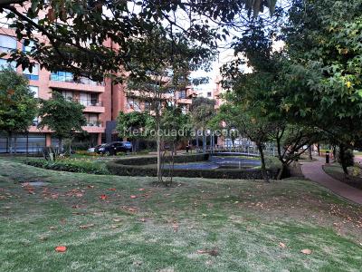 Apartamento de 3 alcobas en venta en Gratamira, Bogotá, 255 m² · foto 17 de 20