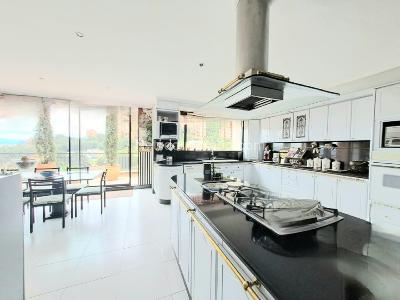 Apartamento de 5 alcobas en venta en Santa Barbara Alta, Bogotá, 719 m² · foto 11 de 20