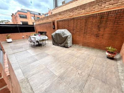 Apartamento de 3 alcobas en venta en Santa Barbara Occidental, Bogotá, 107 m² · foto 8 de 20