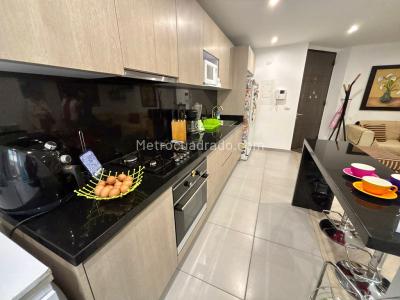 Apartamento de 3 alcobas en venta en Santa Barbara Occidental, Bogotá, 107 m² · foto 10 de 20