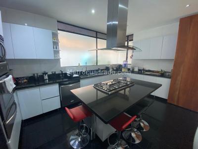 Casa de 4 alcobas en venta en Sotileza, Bogotá, 316 m² · foto 4 de 20