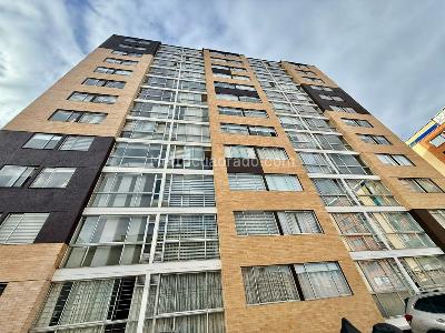 Apartamento de 3 alcobas en venta en Balmoral Norte, Bogotá, 58 m² · foto 2 de 20