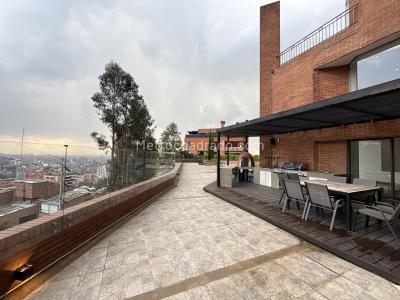 Apartamento de 4 alcobas en venta en Chico Alto, Bogotá, 450 m² · foto 13 de 20
