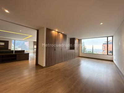 Apartamento de 4 alcobas en venta en Chico Alto, Bogotá, 450 m² · foto 18 de 20