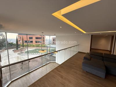 Apartamento de 4 alcobas en venta en Chico Alto, Bogotá, 450 m² · foto 20 de 20