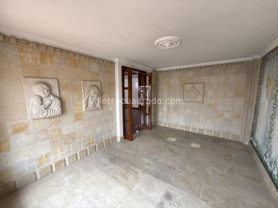 Casa de 5 alcobas en venta en Torreladera Casa Blanca, Bogotá, 280 m² · foto 5 de 20
