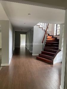 Casa de 5 alcobas en venta en Santa Ana Oriental, Bogotá, 550 m² · foto 10 de 20