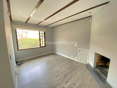 Casa de 5 alcobas en venta en Santa Ana Oriental, Bogotá, 550 m² · foto 13 de 20