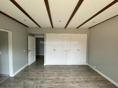 Casa de 5 alcobas en venta en Santa Ana Oriental, Bogotá, 550 m² · foto 17 de 20