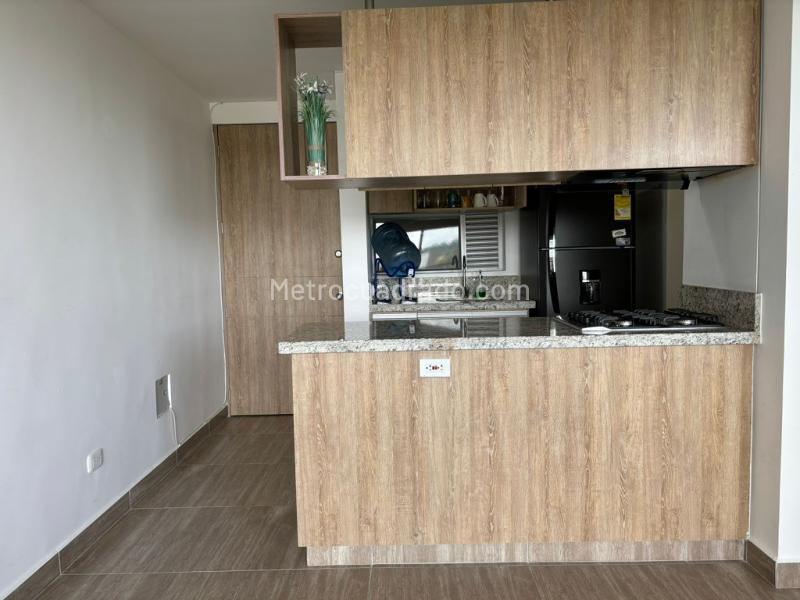 Apartamento en Arriendo, Amoblado Barrio Los Alamos, Armenia - Περισσότερα