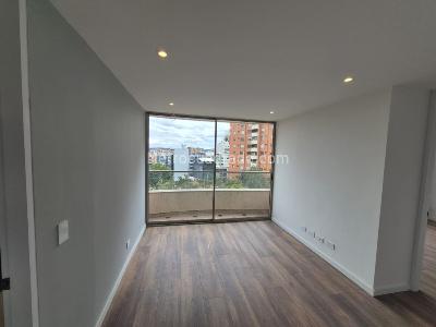 Apartamento de 3 alcobas en venta en Usaquen Santa Barbara, Bogotá, 149 m² · foto 7 de 20