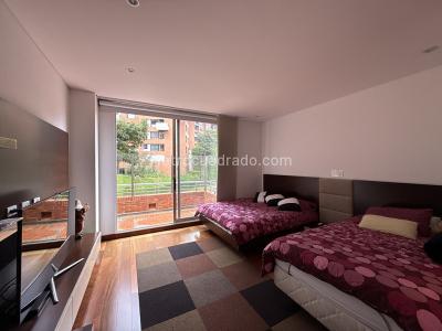 Apartamento de 4 alcobas en arriendo en Bosque De Pinos, Bogotá, 431 m² · foto 15 de 19